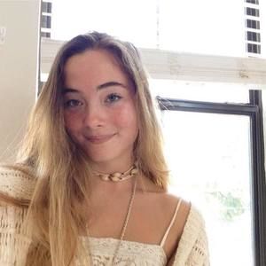 Meet your Posher, Leanne